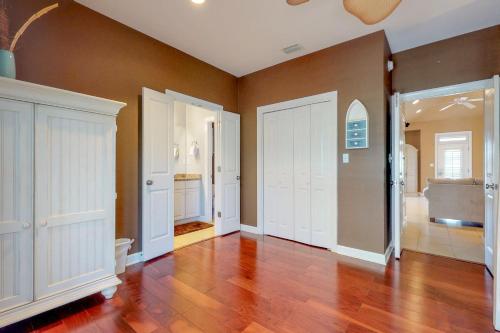 2 Bed 2 Bath Vacation home in Destin - image 4
