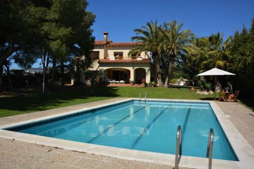 Villa Sitges Colibri at 10 min Walk Beaches - Center City Amaizing Garden Pool XXL Private Tenis Piste