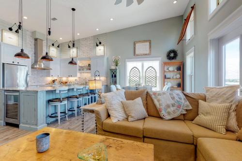 4 Bed 3 Bath Vacation home in Okaloosa Island