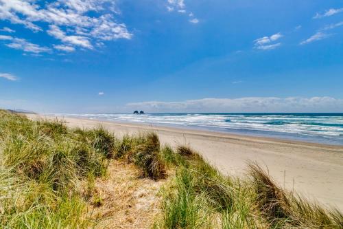 2 Bed 2 Bath Vacation home in Rockaway Beach - image 34