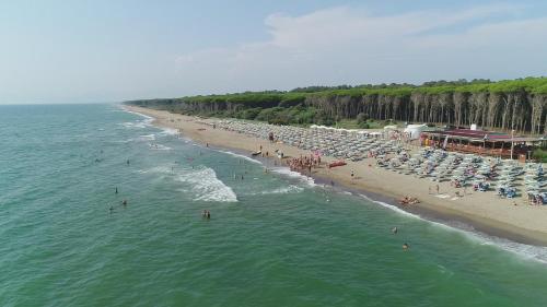  Happy Camp mobile homes in Camping Village Paestum in Eboli