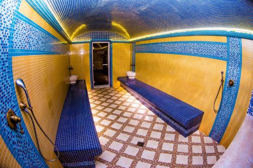Khvalyn Hotel - image 4