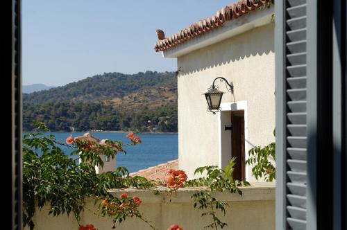 Kilátás, Sto Roloi Island Houses in Poros