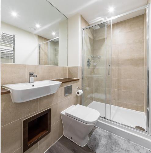 Fortified Luxury Apartment - image 13