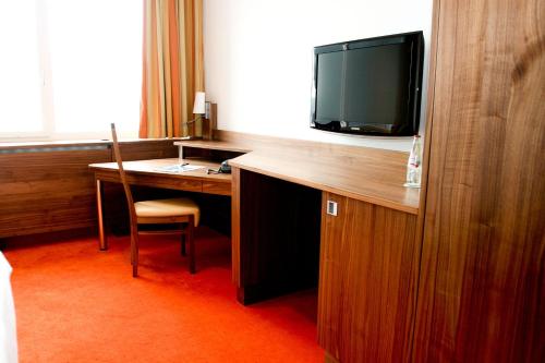 1 twin bed