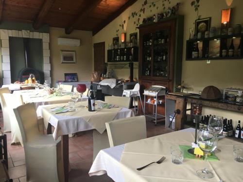 Ételek és italok, Cascina Vignole in Montafia
