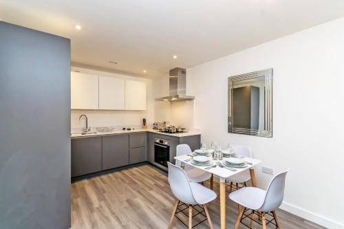 Residential Estates Halo House Apartments - image 4