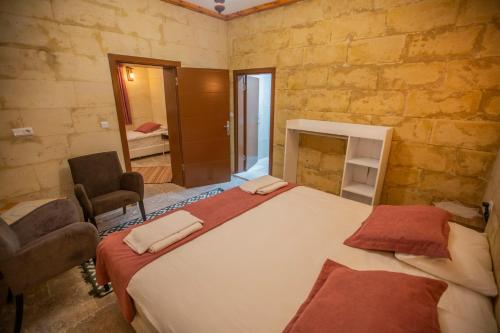 Capiedra Hotel - main image