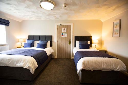 Room, deluxe, family
