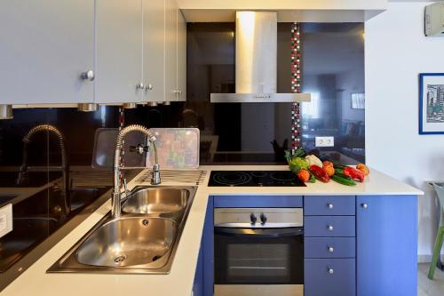 3 bedrooms, 7 beds
