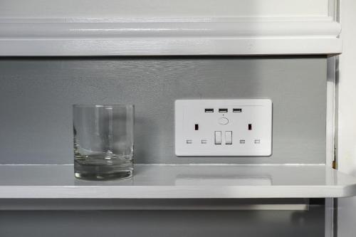 Hotel 261 - image 14