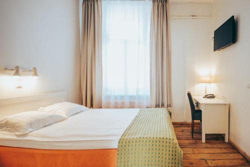 Economy Hotel - image 5