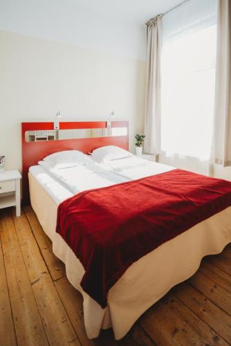 Economy Hotel - image 10