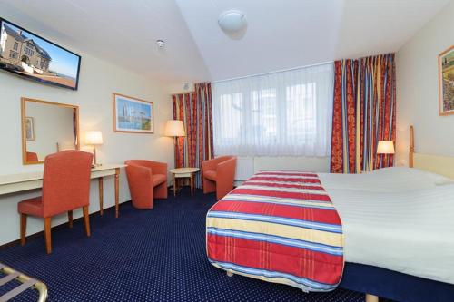 2 twin beds