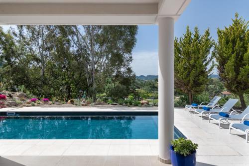 Hilltop Luxury Villa