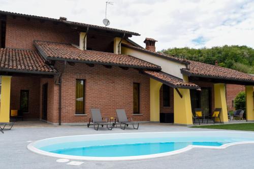  Villa Firmino, Pension in San Damiano dʼAsti bei Valfenera