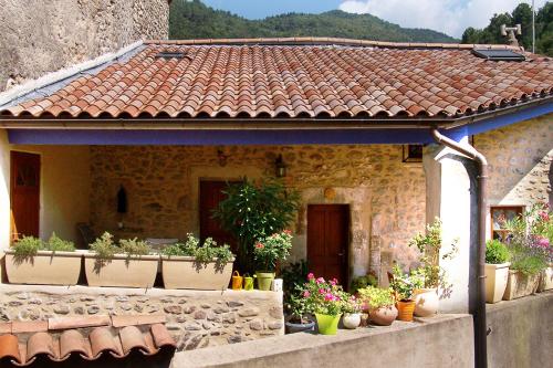 Gîte Le Galta - Maison entiérement équipée, 2 chambres, Bain à remous, terrasse couverte privative près de la DOLCE VIA - Flaviac