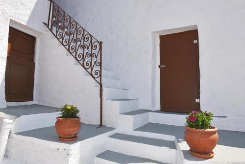  Helen's Apartment in Ermoupoli