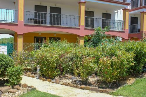 HAA001) Apartamento moderno con jardín. - image 6