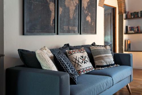 Best Location w/ Breathtaking Views Chic Palace - image 3