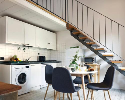 On the Duomo - Super Chic - image 14