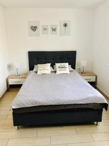 Double Room image 5