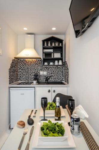 Naxos Evilion Luxury Apartments & Suites - image 8