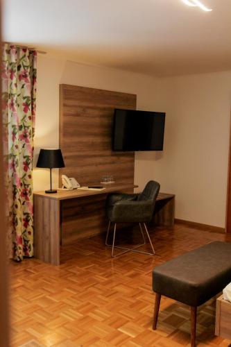 Hotel Burgwirt 8.3km von Stephansposching entfernt