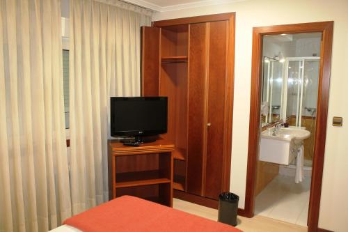1 twin bed