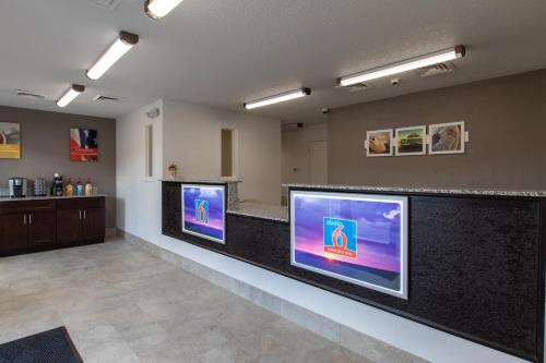 Motel 6-Greenville SC - I-85 Near Downtown - image 30