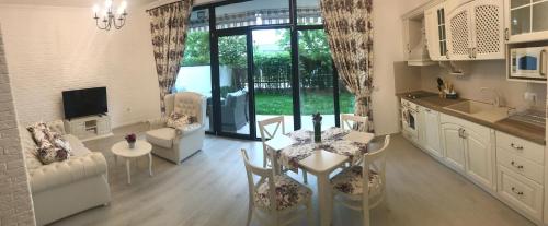 Villa Atlantis Homes 2