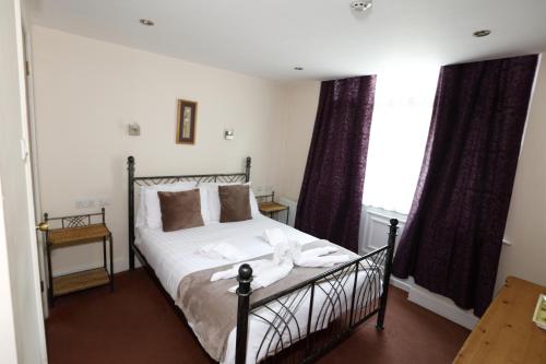 Aylesbray Lodge - image 10