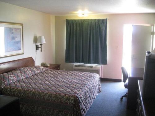 Red Carpet Inn (formerly Royal Inn) - image 8