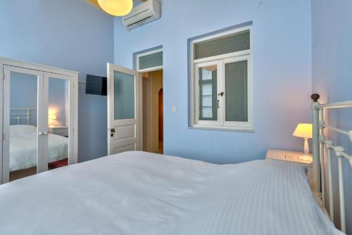 Island of Luxury Apartments - image 4