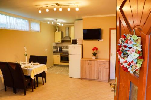 sala de TV, Jázmin Apartman (Jazmin Apartman) in Tapolca