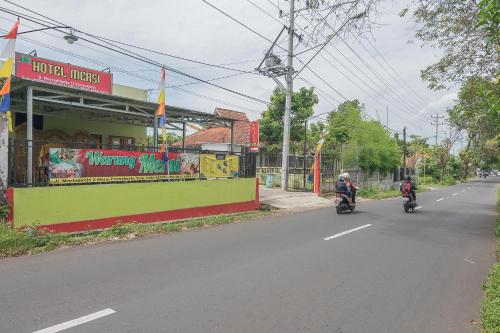 RedDoorz near Kampus UMP Purwokerto