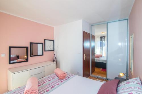 Apartments MATKO - image 13