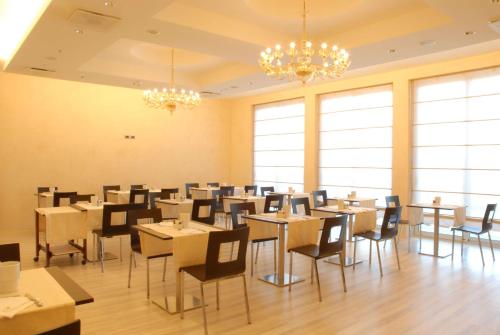 餐廳, San Giorgio, Sure Hotel Collection by Best Western in 弗利市中心