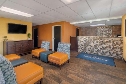 ล็อบบี้, Howard Johnson by Wyndham Rock Hill in ร็อควิลล์ (SC)