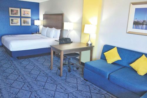 La Quinta by Wyndham NE Long Beach/Cypress in Hawaiian Gardens, USA