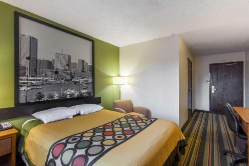 Super 8 by Wyndham College Park Wash DC Area - image 5