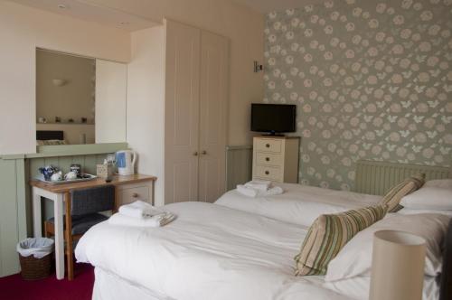 Halfway House - image 12