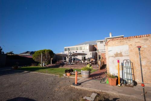 YHA Port Elliot Beach House