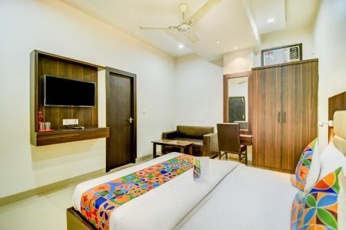 OYO 3232 Royal Inn in Kaushalpuri