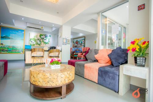 普廣場旅館 Pho Place