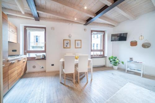 Maisonette - Attic image 9