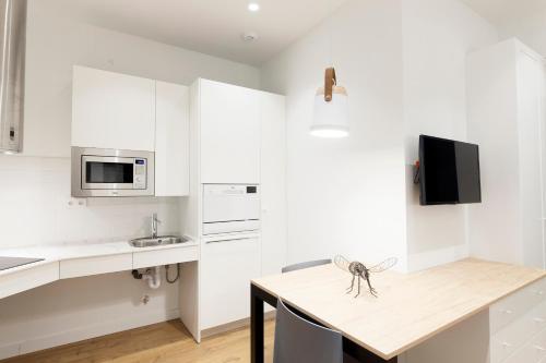 Antique Pamplona Tres Reyes Apartments 4