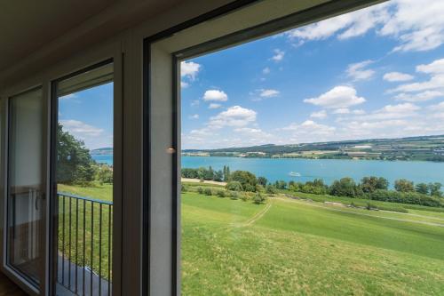 Lake View Apartments Beinwil am See (30 km to Lucerne) in Beinwil Am See
