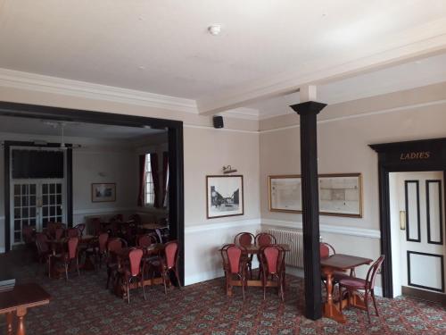 Crofts Hotel in Cardiff