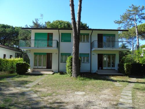 3 bedrooms, 4 beds